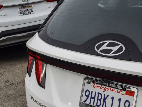 Certified 2023 Hyundai Tucson SE image 8