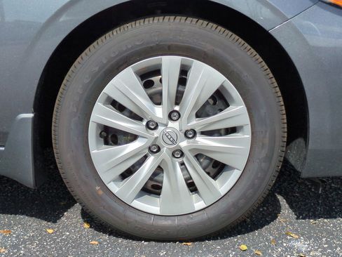 New 2025 Nissan Sentra S image 11