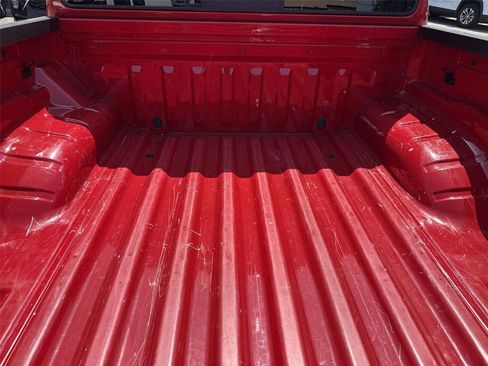 Used 2022 Nissan Frontier SV RWD image 22