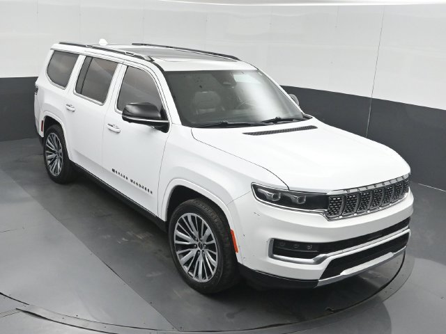 Used 2023 Jeep Grand Wagoneer Series III AWD/4WD image 45