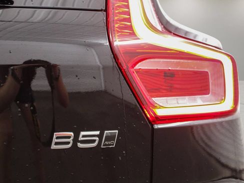 New 2026 Volvo XC40 B5 Plus w/ Climate Package AWD/4WD image 32