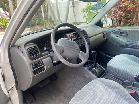 Used 2001 Suzuki Vitara JLS image 37