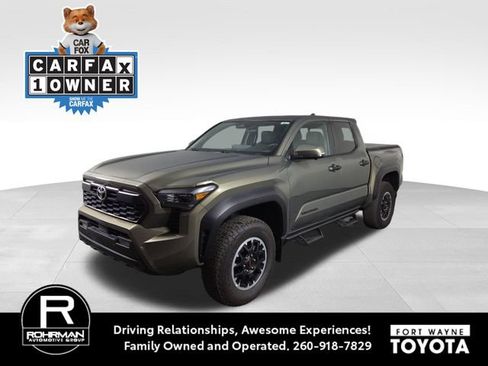 Used 2024 Toyota Tacoma TRD Off-Road w/ TRD Off Road Premium Package AWD/4WD image 1