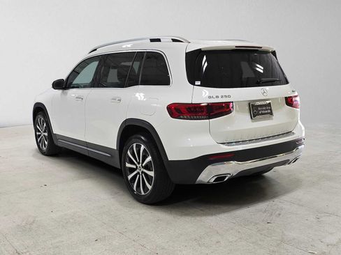Used 2023 Mercedes-Benz GLB 250 4MATIC image 5