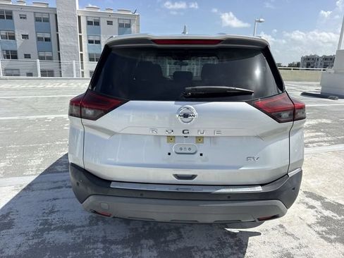 Used 2021 Nissan Rogue SV FWD image 24