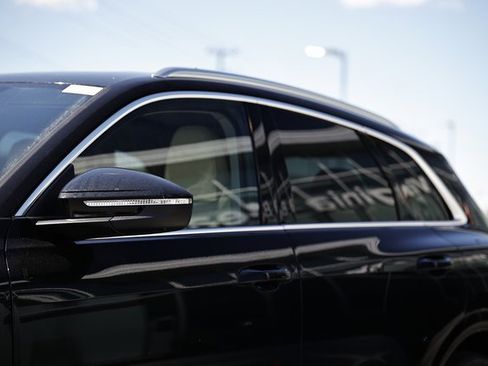 New 2025 Audi Q5 Prestige image 11