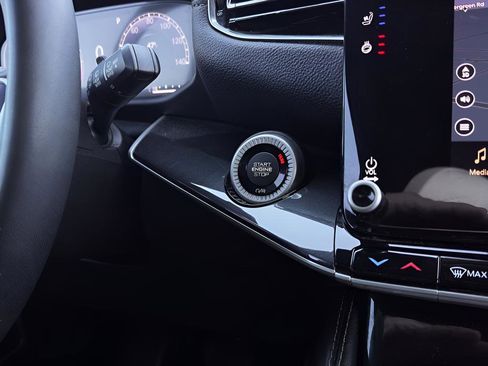 Used 2023 Jeep Wagoneer 4WD w/ Premium Group I image 15