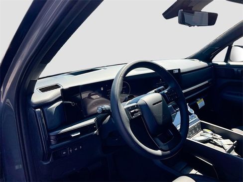 New 2025 Hyundai Santa Fe Calligraphy image 9