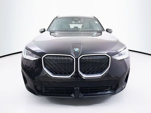 Used 2025 BMW X3 xDrive30i w/ Premium Package image 2