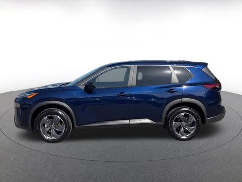 Used 2025 Nissan Rogue SV image 9