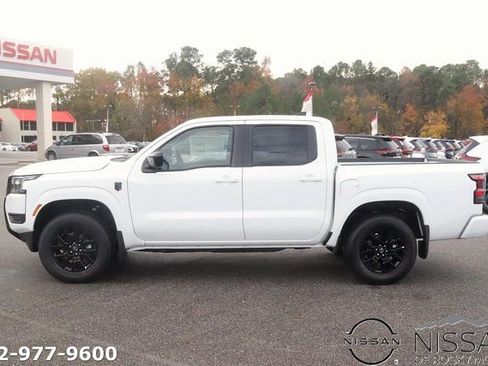 New 2026 Nissan Frontier SV w/ Tow Package AWD/4WD image 4