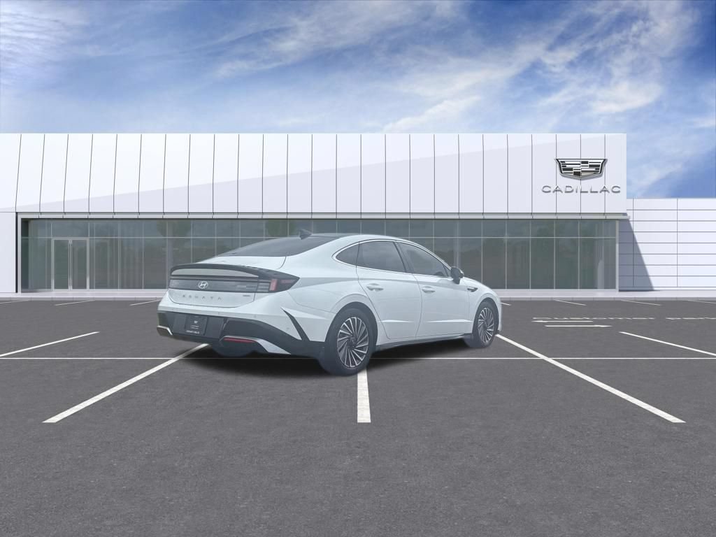Used 2025 Hyundai Sonata Limited FWD image 3