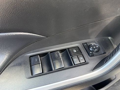 Used 2024 Toyota RAV4 XLE FWD image 24