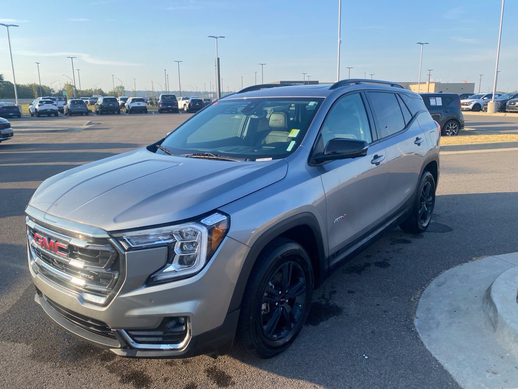 Used 2024 GMC Terrain AT4 w/ Infotainment Package II AWD/4WD image 7