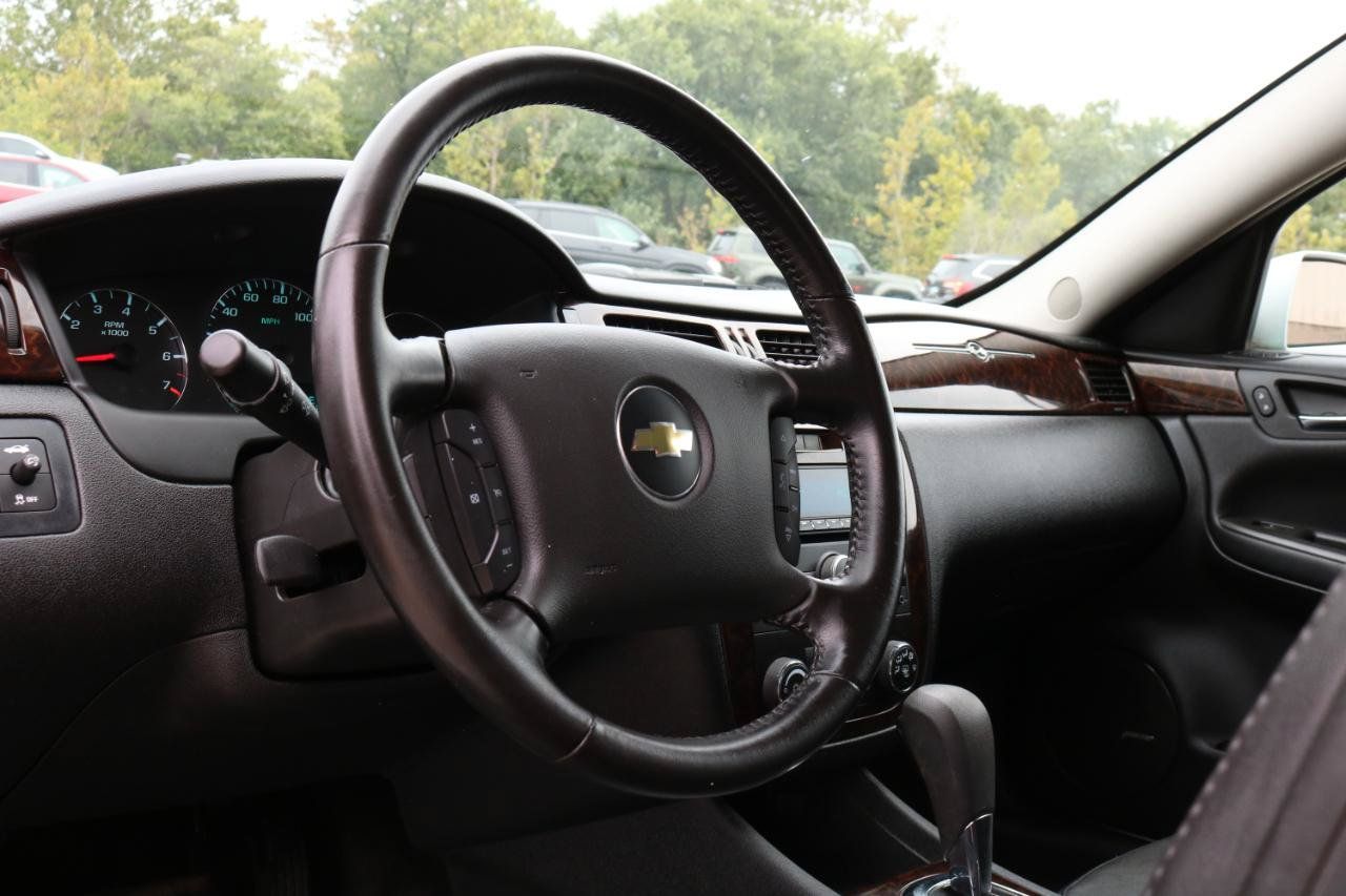 Used 2014 Chevrolet Impala LTZ FWD image 24