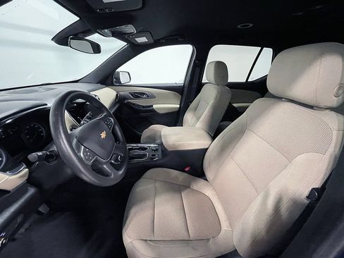 Used 2023 Chevrolet Traverse LS AWD/4WD image 3