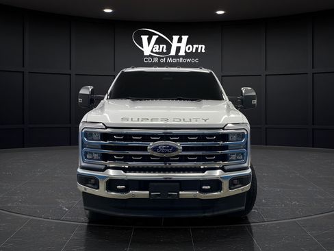 Used 2024 Ford F250 Lariat w/ Lariat Ultimate Package AWD/4WD image 2