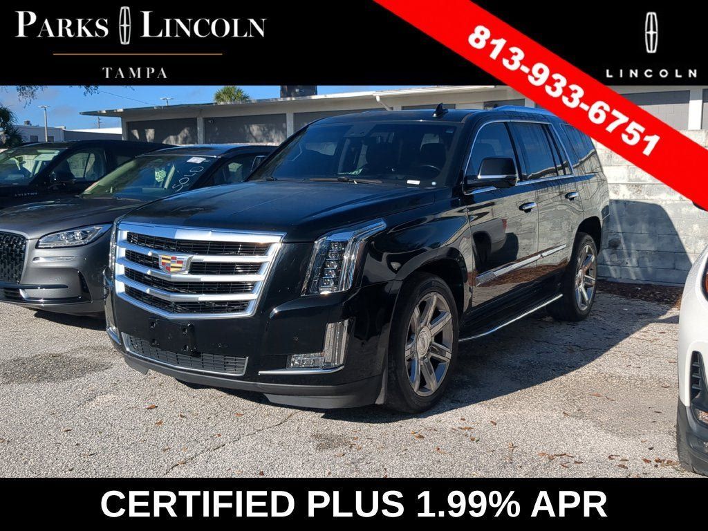 Used 2017 Cadillac Escalade Luxury AWD/4WD image 10