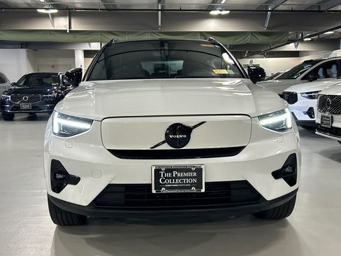 Certified 2023 Volvo XC40 Recharge Ultimate w/ Protection Package Premier AWD/4WD image 6