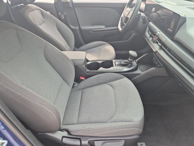 Used 2025 Kia K4 FWD image 31