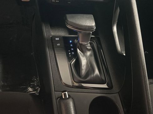 Used 2025 Hyundai Elantra Sport FWD image 23