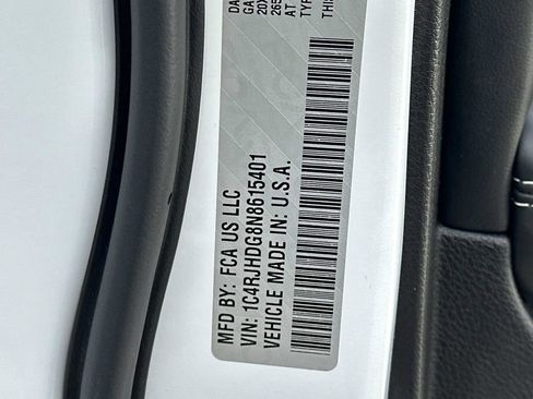 Used 2022 Jeep Grand Cherokee Overland w/ Luxury Tech Group IV image 31