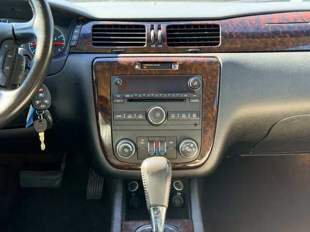 Used 2012 Chevrolet Impala LT FWD image 19