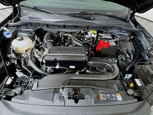 Used 2025 Ford Escape ST-Line image 27