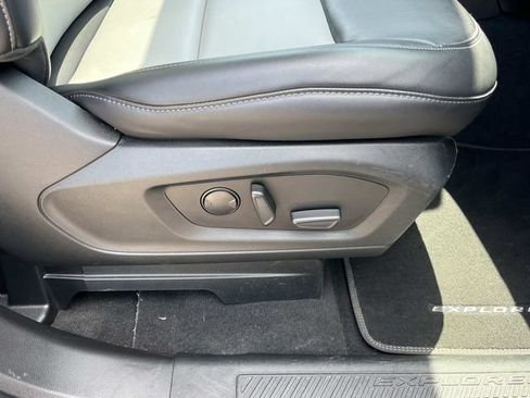 Used 2023 Ford Explorer XLT w/ Equipment Group 202A AWD/4WD image 29