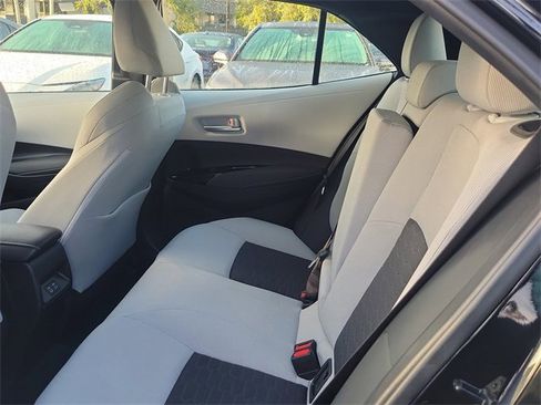 Used 2024 Toyota Corolla SE image 8