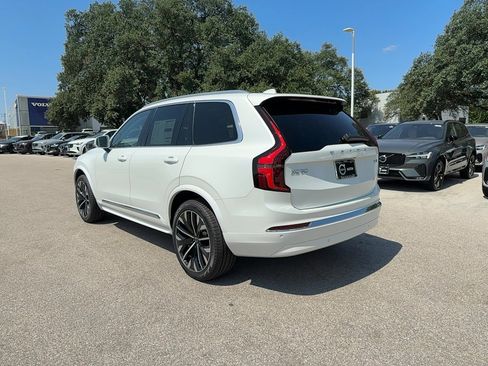 Used 2025 Volvo XC90 B6 Core w/ Climate Package image 4