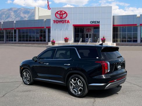 Used 2023 Hyundai Palisade Limited FWD image 5