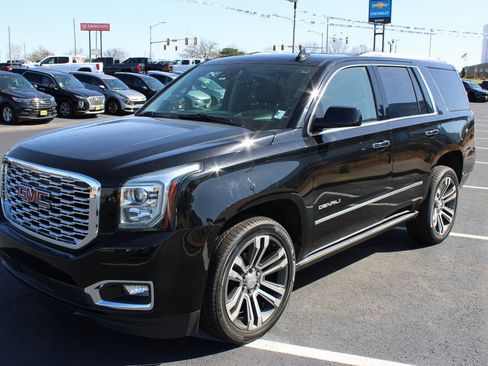 Used 2019 GMC Yukon Denali w/ Denali Ultimate Package image 4