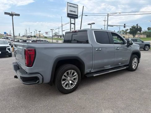 Used 2024 GMC Sierra 1500 Denali w/ Technology Package AWD/4WD image 19
