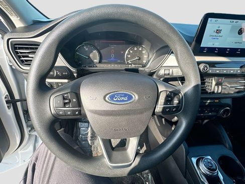 Used 2022 Ford Escape SE image 7
