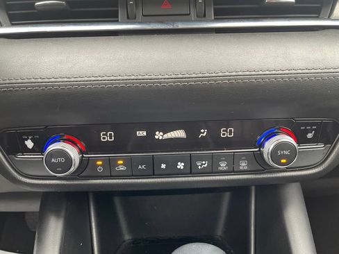 Used 2018 MAZDA MAZDA6 Touring FWD image 17