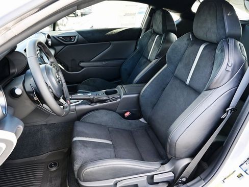 New 2025 Toyota GR86 Premium image 10