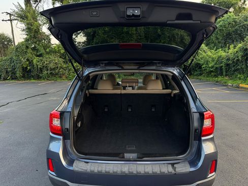 Used 2016 Subaru Outback 2.5i Limited AWD/4WD image 30