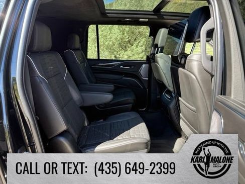 Used 2024 Cadillac Escalade ESV Sport Platinum w/ LPO, ONYX Package AWD/4WD image 36