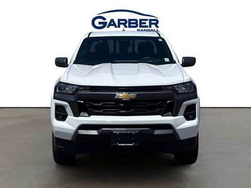 Used 2023 Chevrolet Colorado LT w/ LT Convenience Package II AWD/4WD image 8