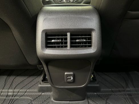 Certified 2024 Chevrolet Equinox LT w/ LPO, Floor Liner Package image 31