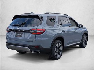 New 2026 Honda Pilot Touring video 2