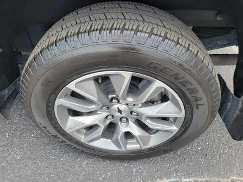 Certified 2021 Chevrolet Silverado 1500 RST AWD/4WD image 35