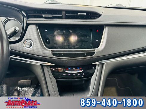 Used 2023 Cadillac XT6 Luxury image 10