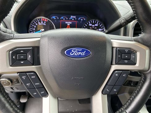 Used 2022 Ford F250 Lariat w/ Lariat Value Package image 20