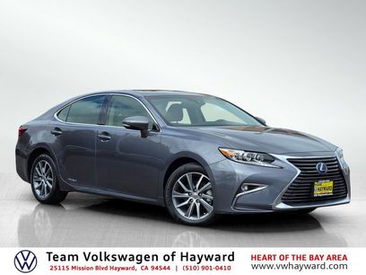 Used 2016 Lexus ES 300h w/ Luxury Package w/Wood Trim