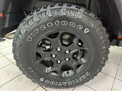 Used 2023 Jeep Wrangler Unlimited w/ Cold Weather Group image 14