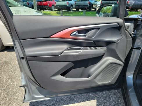 Used 2024 Chevrolet Equinox EV RS FWD image 24