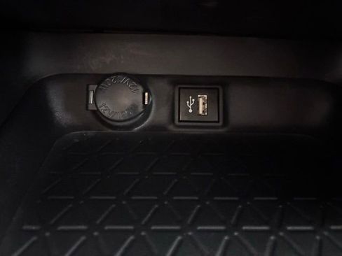 Used 2024 Toyota RAV4 XLE Premium image 30