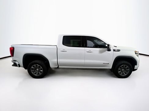 Used 2024 GMC Sierra 1500 AT4 w/ AT4 Preferred Package image 4